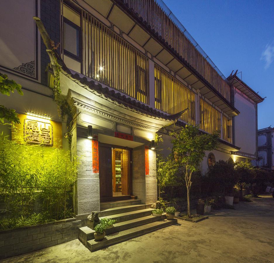 Готель Dali Yanyuan Mountain Retreat Екстер'єр фото